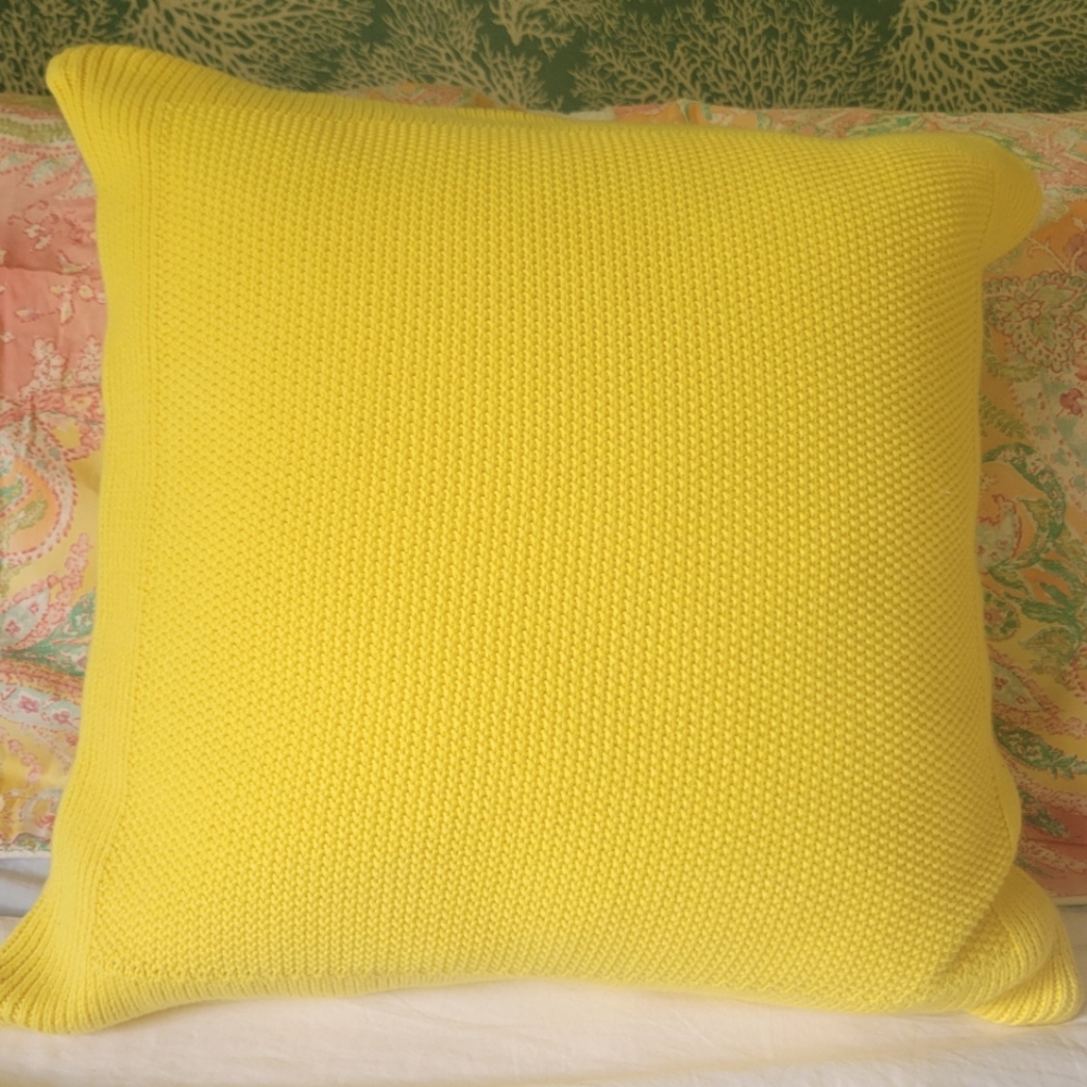 Ralph lauren Knitted decorative pillow